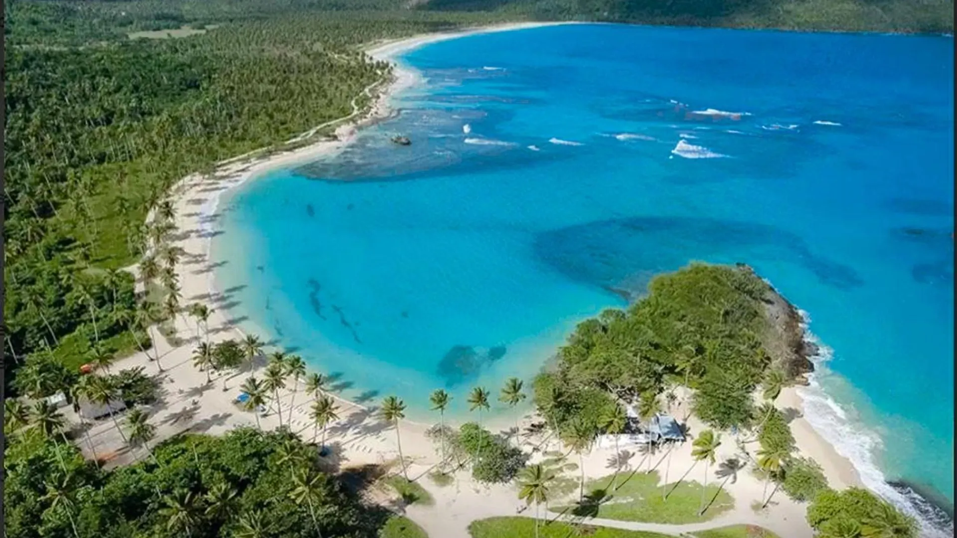 Las Mariposas Las Galeras 0*,  República Dominicana